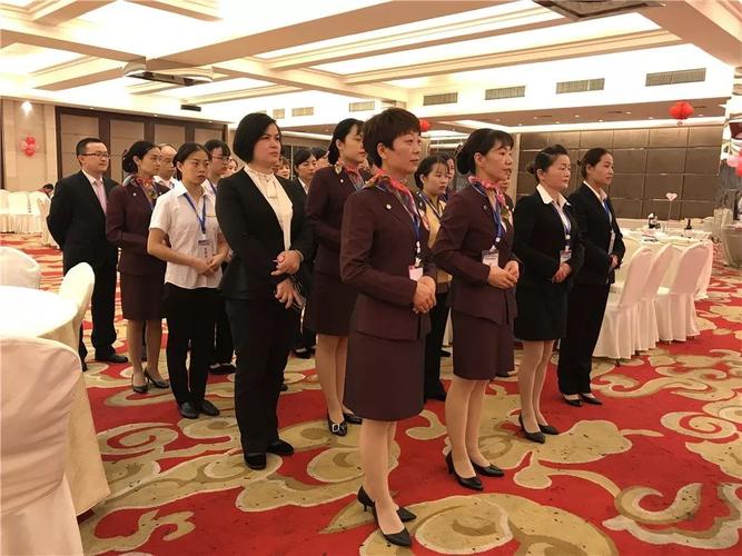 岗位练兵强服务 技能比武展风采